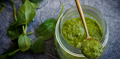 HOW TO MAKE THE BEST PESTO SAUCE